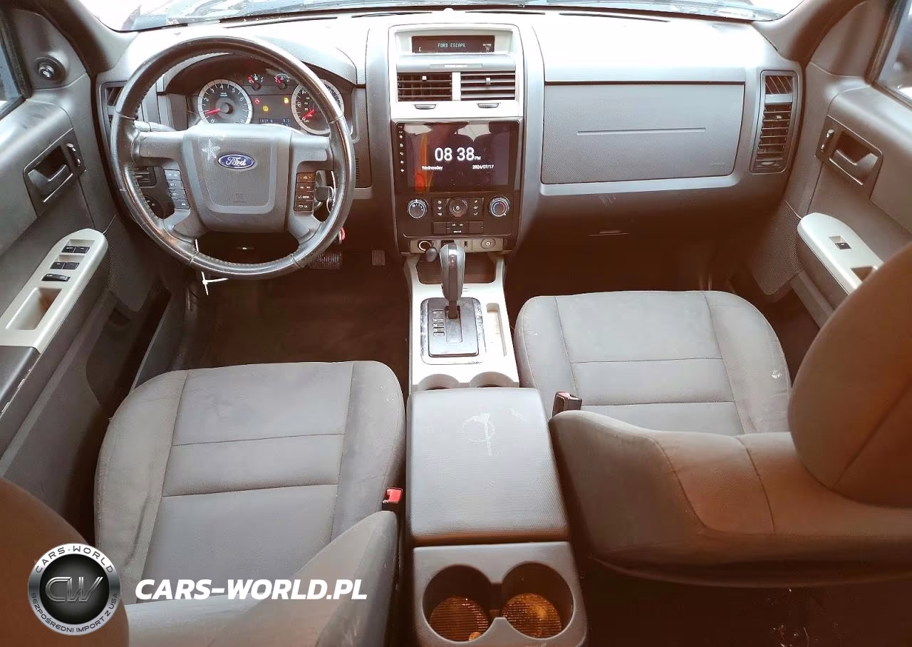 2010 Ford Escape Xlt VIN:1FMCU0DG4AKC88163 - 8