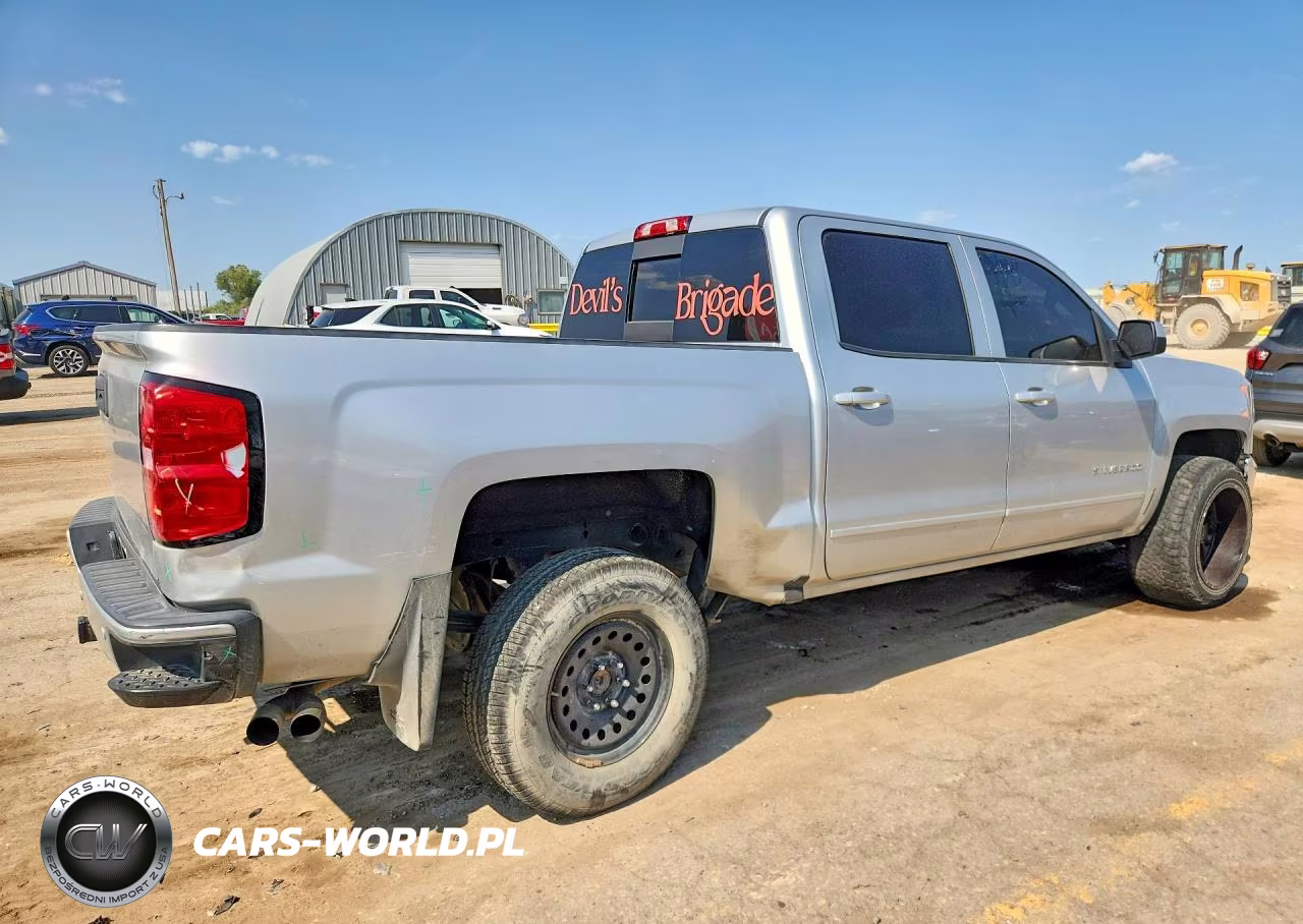 2018 Chevrolet Silverado K1500 Lt VIN:3GCUKRECXJG377239 - 3