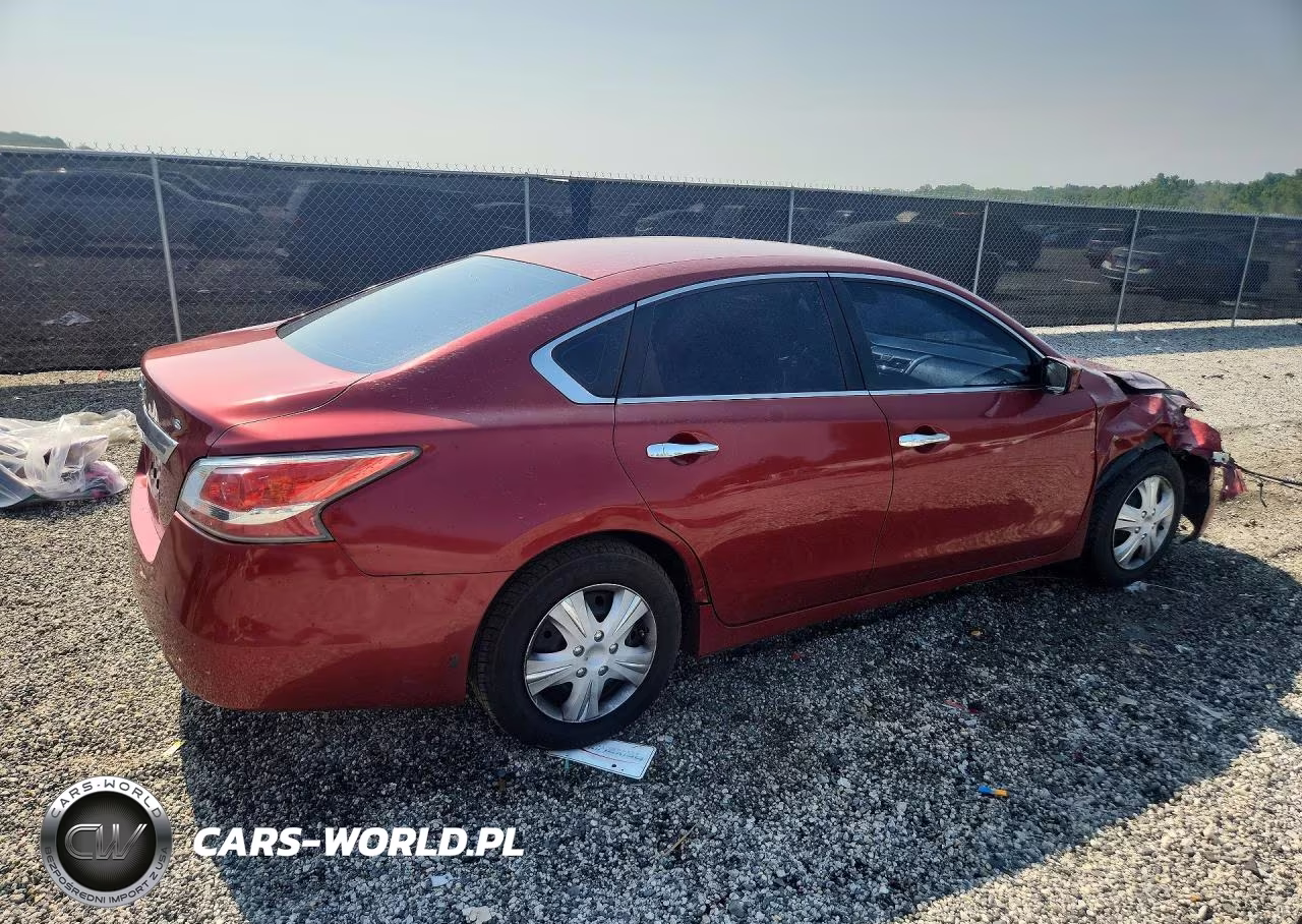 2015 Nissan Altima 2.5 S VIN:1N4AL3AP2FN327879 - 3