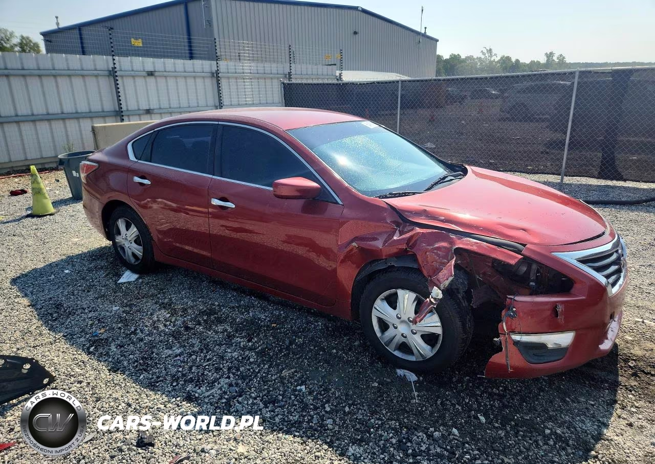 2015 Nissan Altima 2.5 S VIN:1N4AL3AP2FN327879 - 4