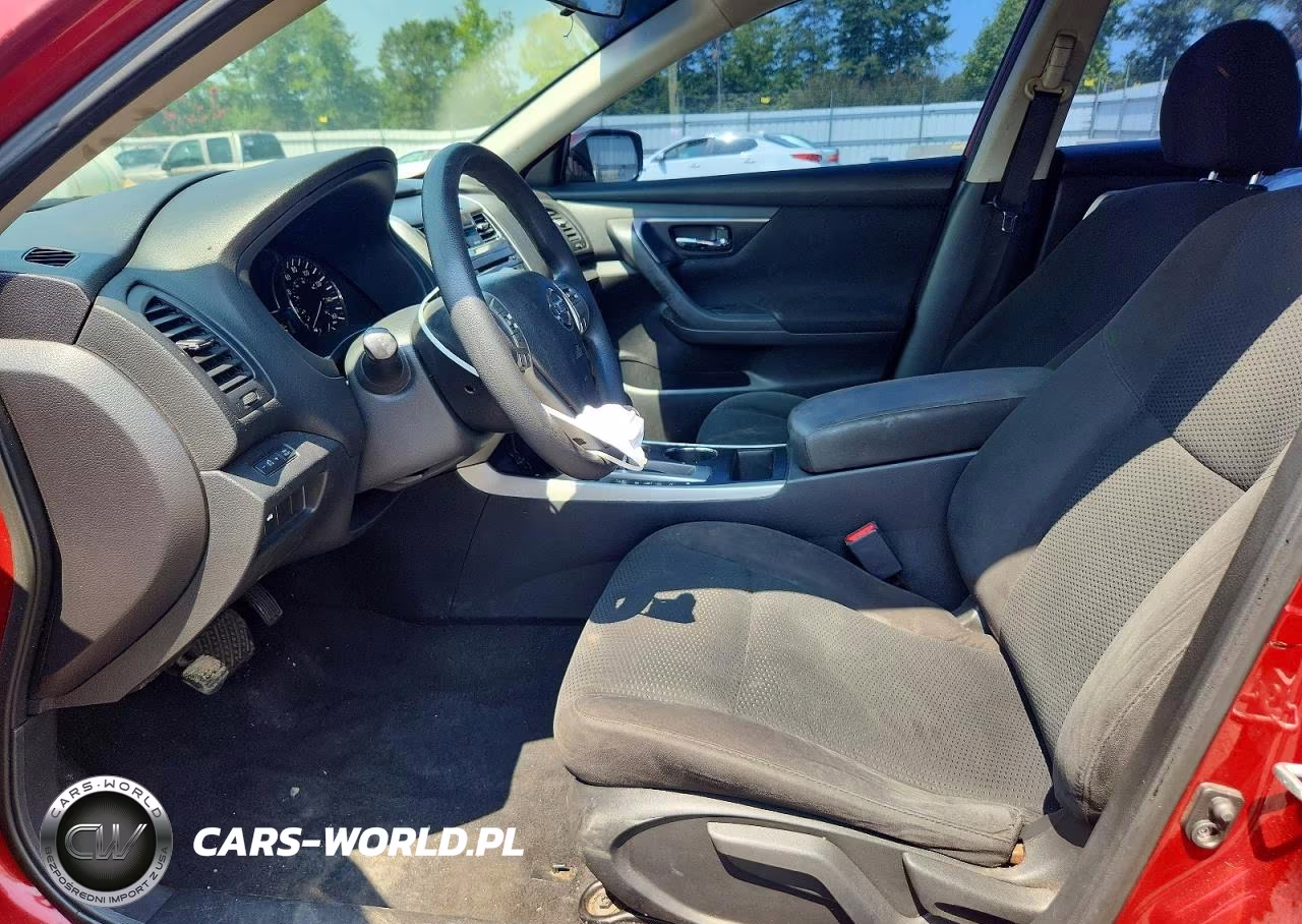 2015 Nissan Altima 2.5 S VIN:1N4AL3AP2FN327879 - 7