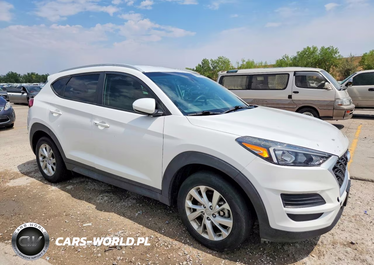 2019 Hyundai Tucson Value VIN:KM8J33A43KU069366 - 4