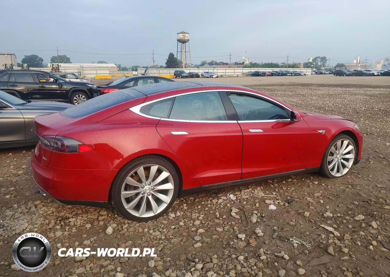 2013 Tesla Model S VIN:5YJSA1CP7DFP10766 - 3