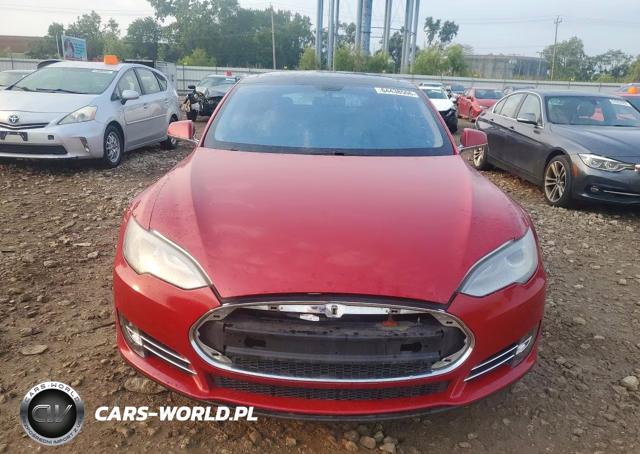 2013 Tesla Model S VIN:5YJSA1CP7DFP10766 - 5