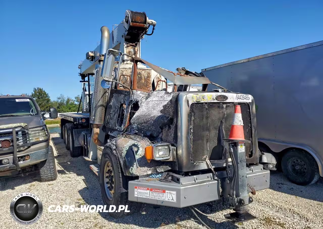 2009 Peterbilt 365 Crane Truck