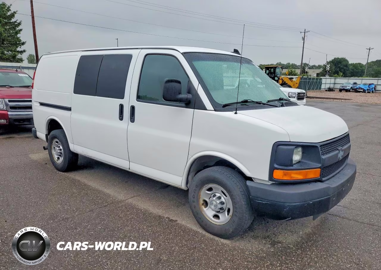 2016 Chevrolet Express G2500 VIN:1GCWGAFF5G1220049 - 4