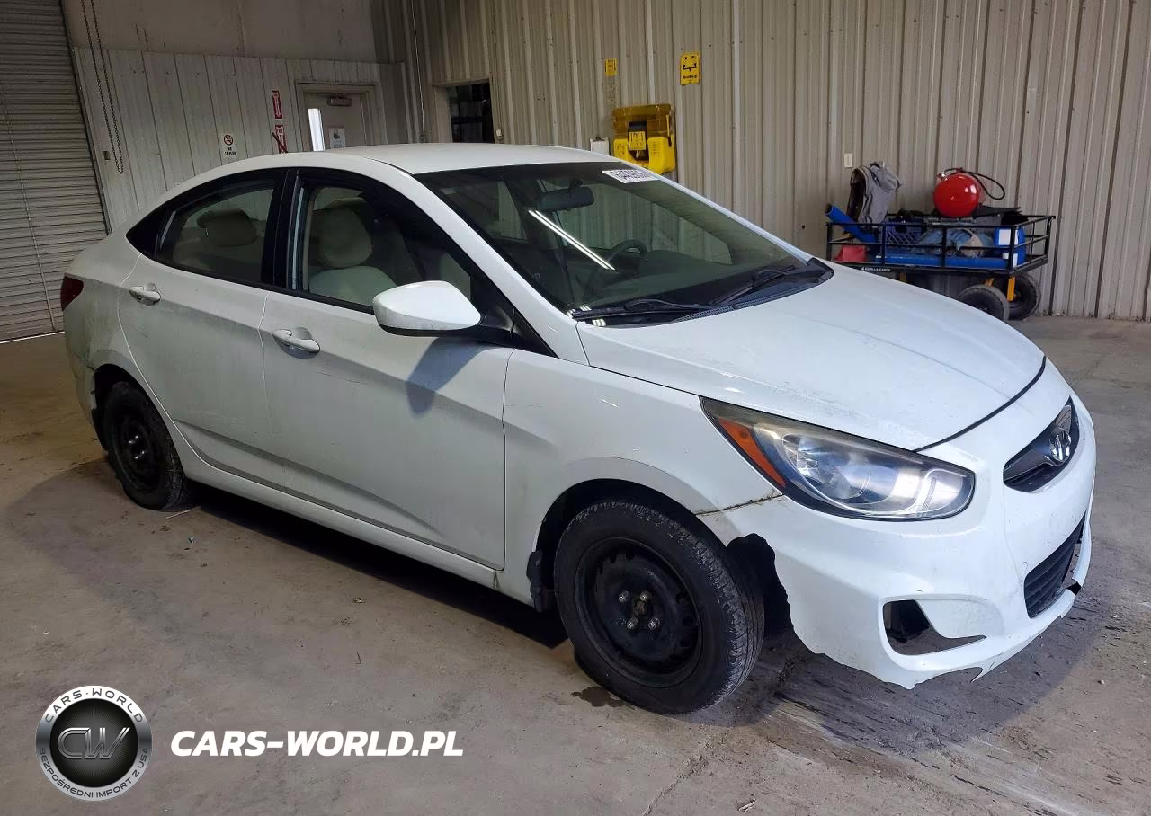 2013 Hyundai Accent Gls VIN:KMHCT4AE6DU323145 - 4
