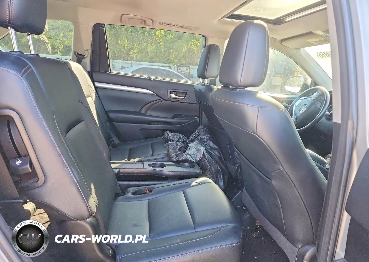 2018 Toyota Highlander Xle VIN:5TDJZRFHXJS493549 - 11
