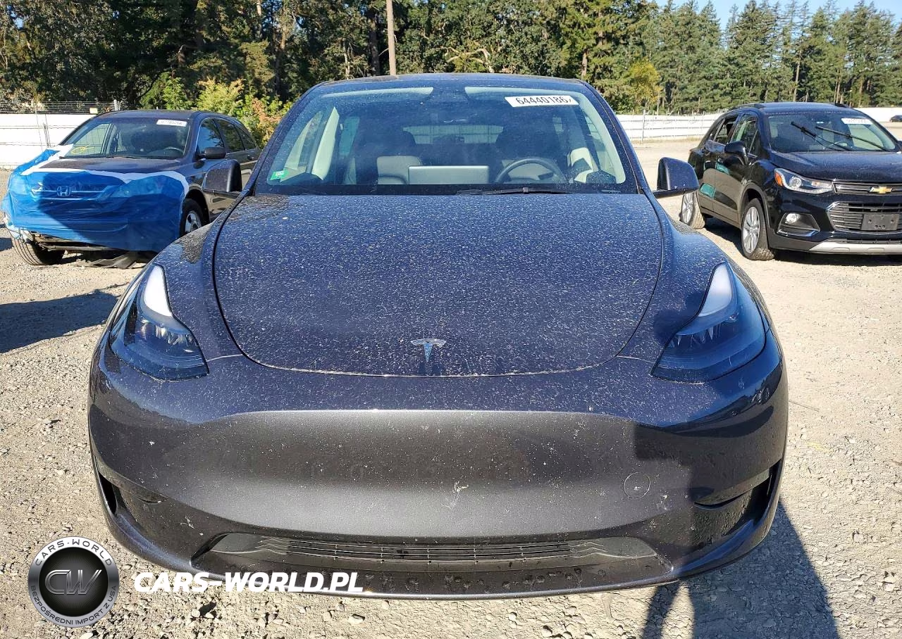 2023 Tesla Model Y VIN:7SAYGDEEXPF609332 - 5