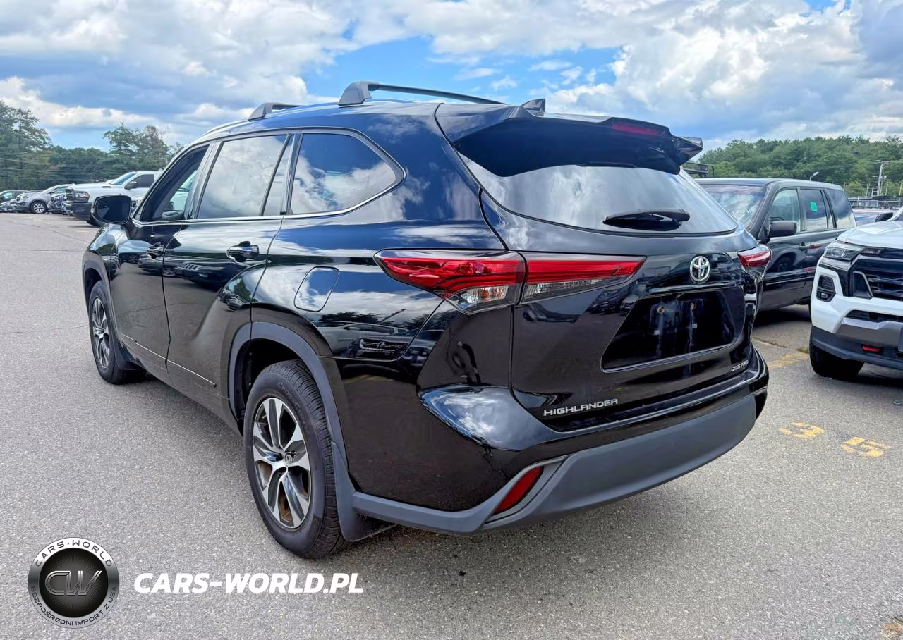 2020 Toyota Highlander Xle VIN:5TDGZRBHXLS002383 - 3