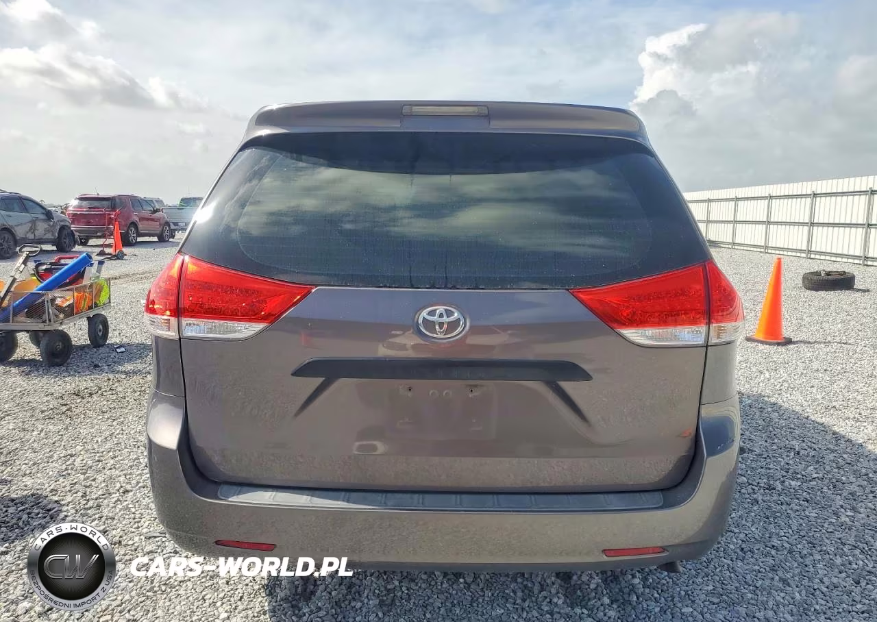 2012 Toyota Sienna Base 7-Passenger VIN:5TDZK3DC6CS262310 - 6