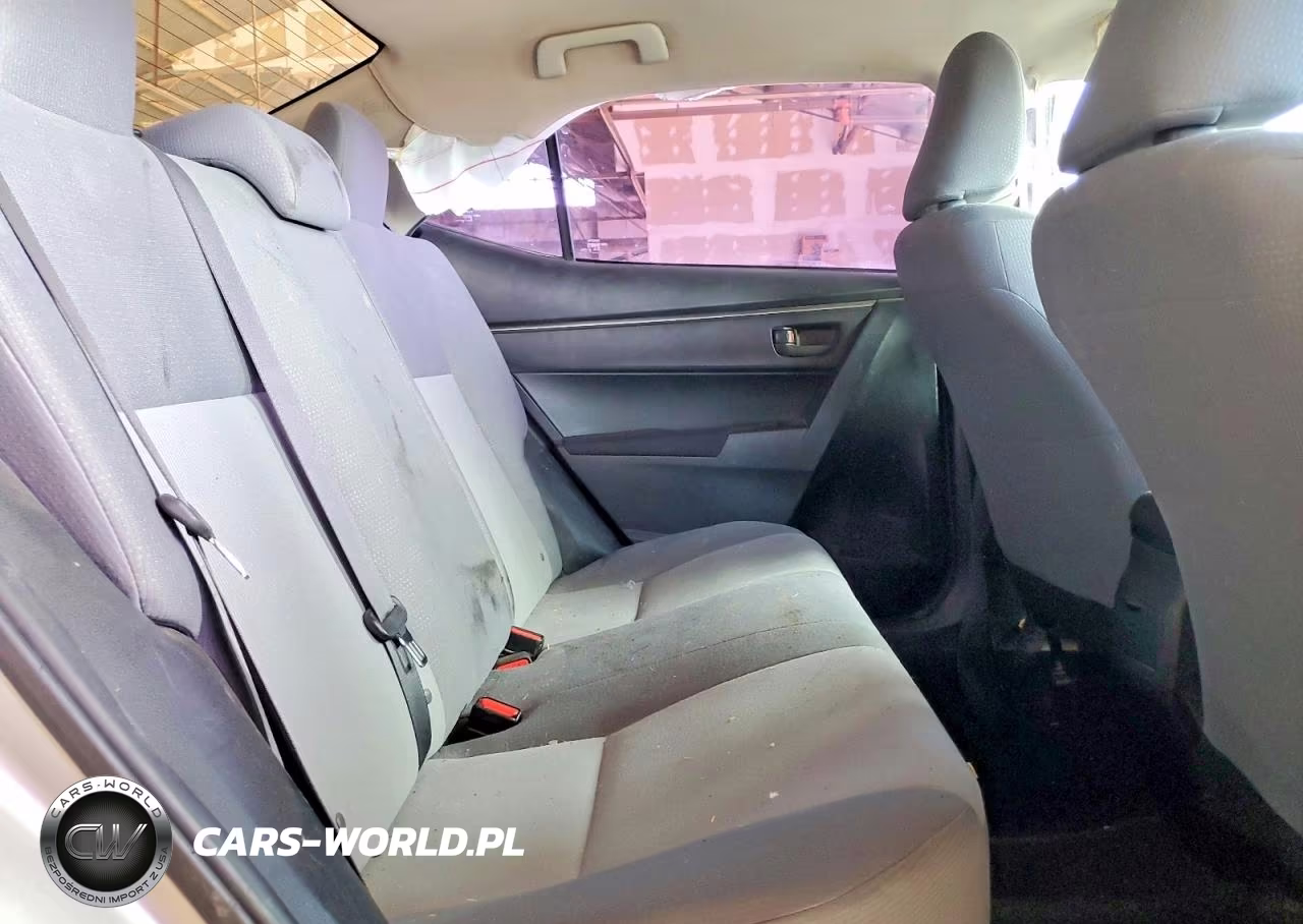 2015 Toyota Corolla L VIN:5YFBURHE5FP201876 - 10