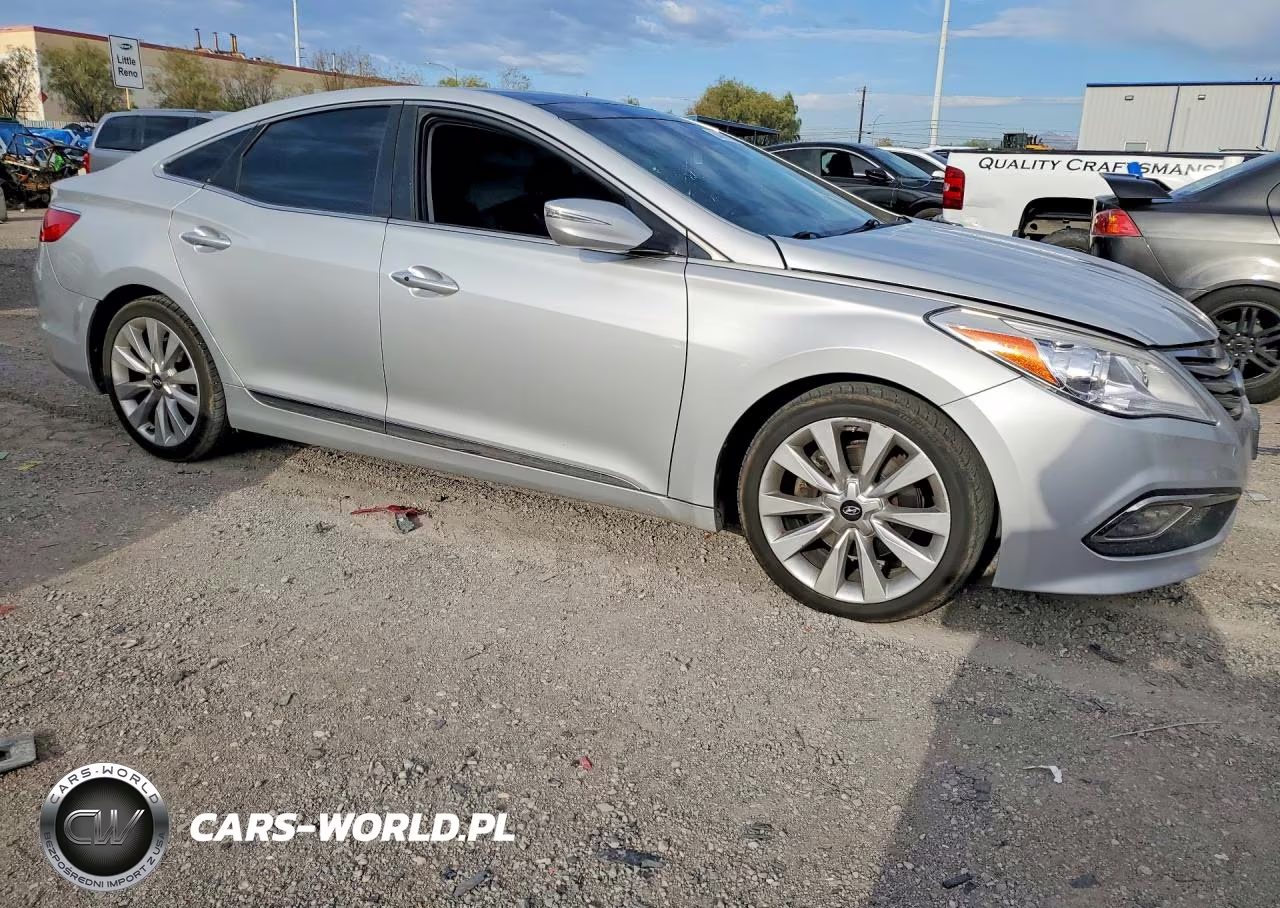 2017 Hyundai Azera Limited VIN:KMHFH4JG2HA579841 - 4