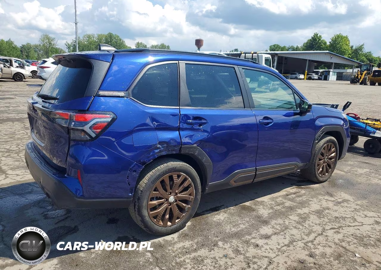 2025 Subaru Forester Sport VIN:JF2SLDHC8SH563924 - 3