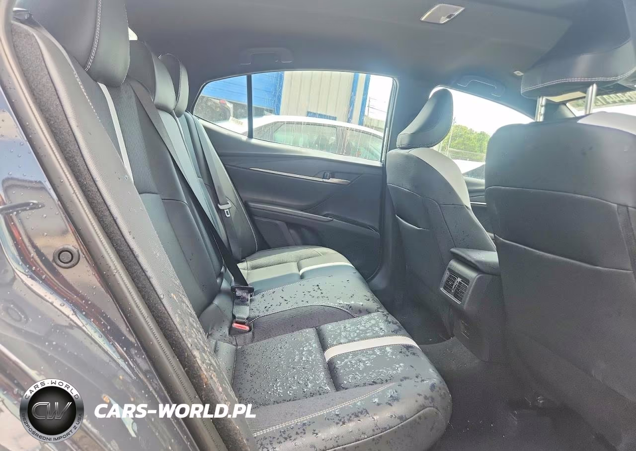 2026 Toyota Camry Se VIN:4T1DAACKXTU311767 - 10
