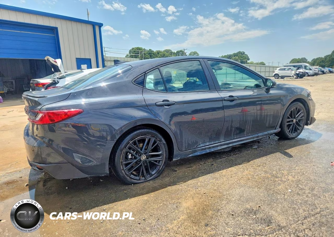 2026 Toyota Camry Se VIN:4T1DAACKXTU311767 - 3