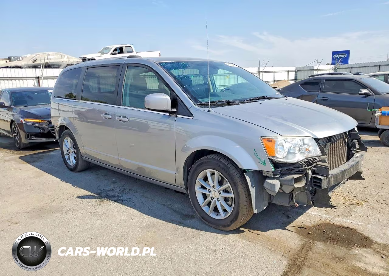 2019 Dodge Grand Caravan Sxt VIN:2C4RDGCG5KR580822 - 4