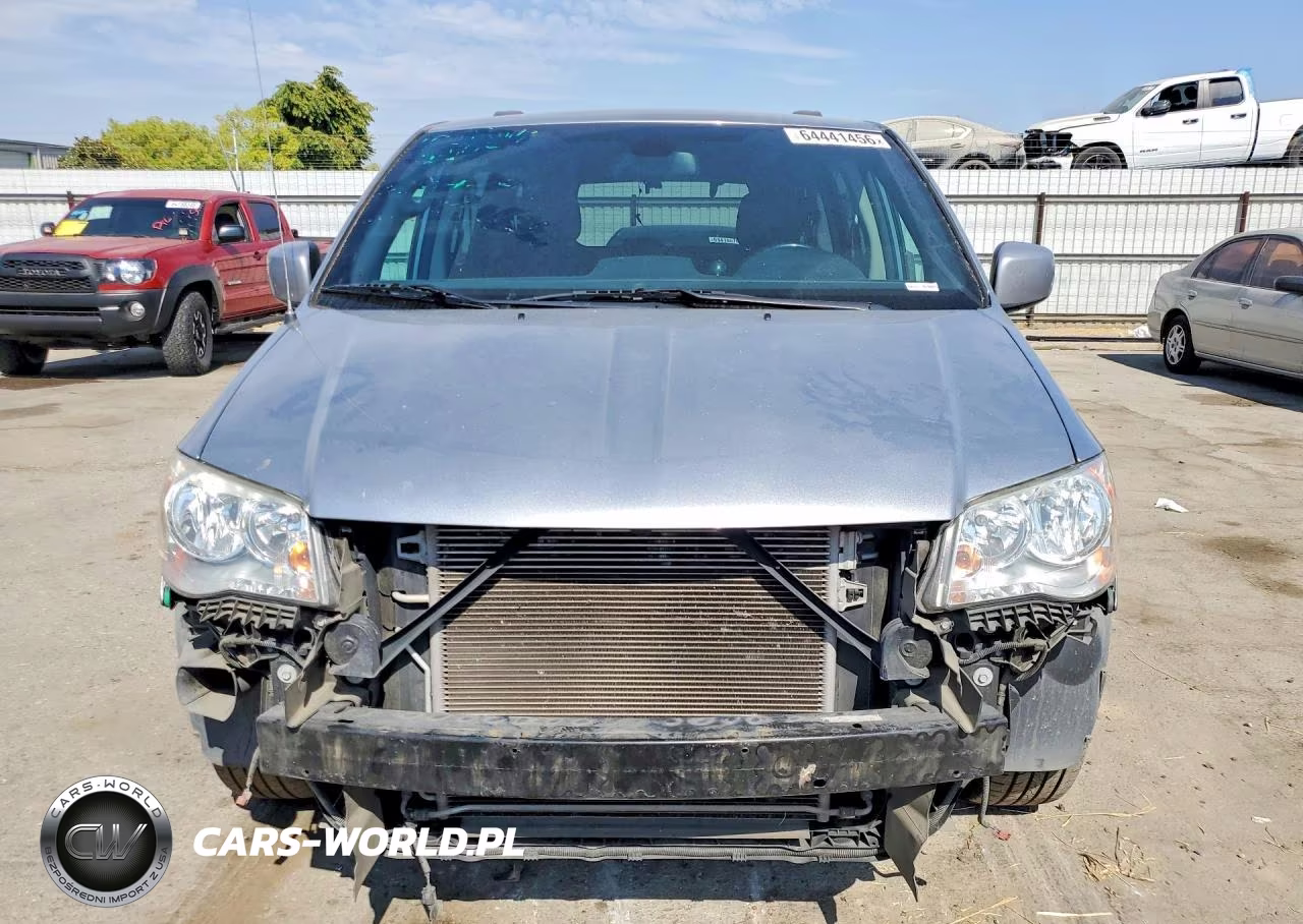 2019 Dodge Grand Caravan Sxt VIN:2C4RDGCG5KR580822 - 5