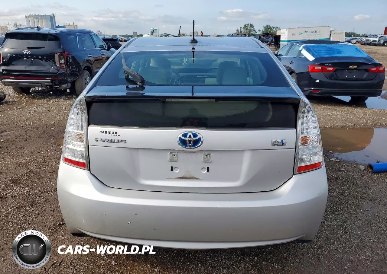 2011 Toyota Prius Two VIN:JTDKN3DU4B5309906 - 6