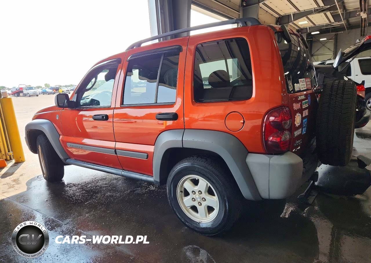 2005 Jeep Liberty Sport VIN:1J4GL48K45W600828 - 2