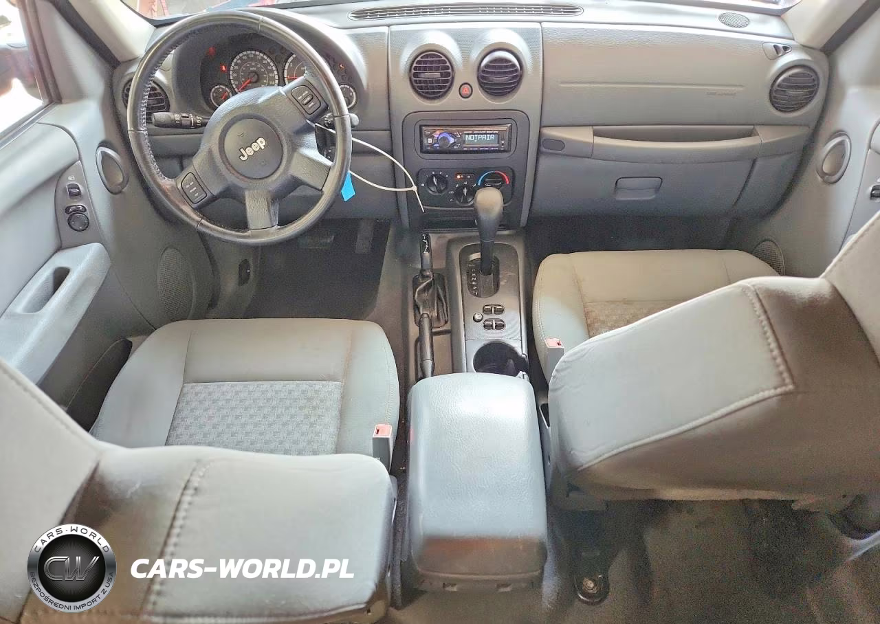 2005 Jeep Liberty Sport VIN:1J4GL48K45W600828 - 8