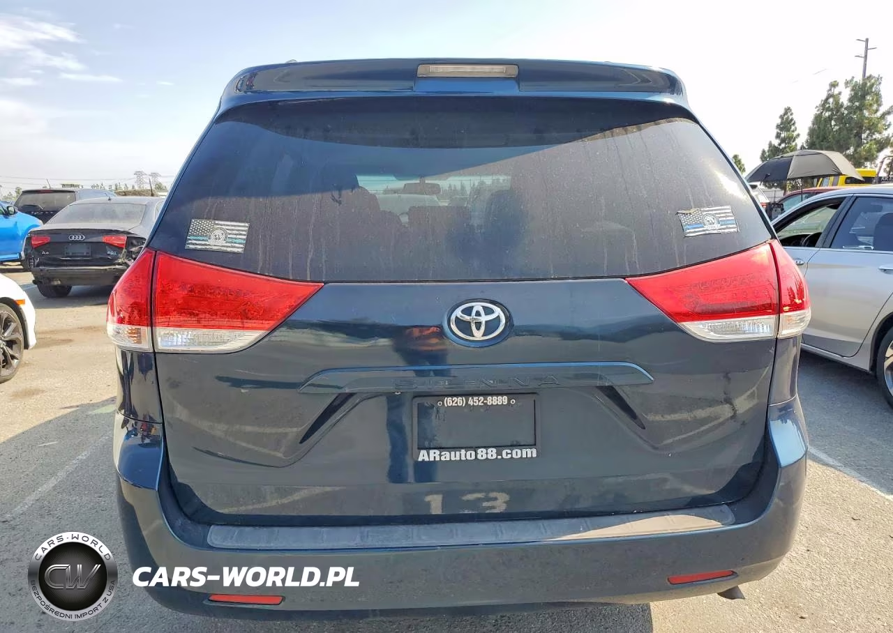 2012 Toyota Sienna Le VIN:5TDKK3DC1CS273183 - 6