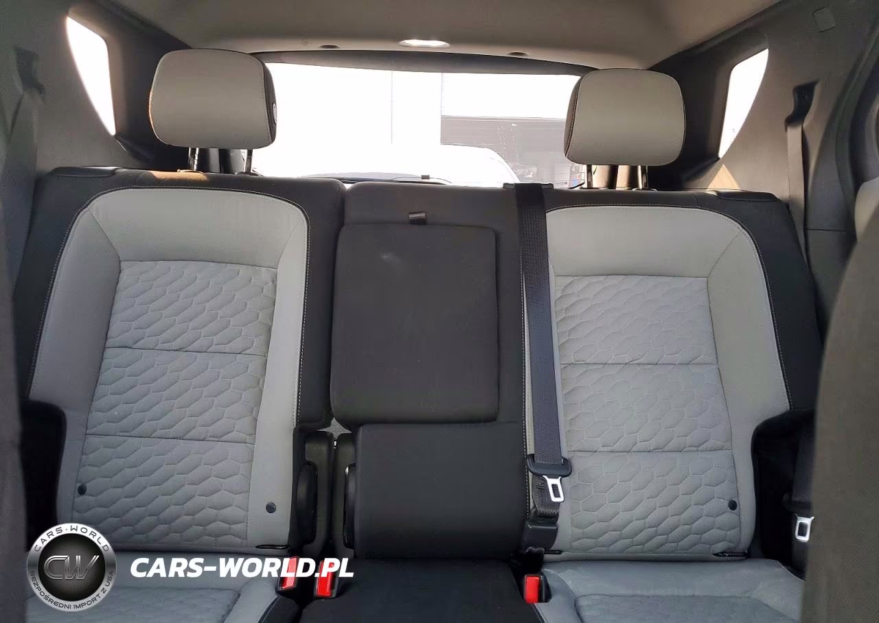 2018 Chevrolet Equinox Ls VIN:3GNAXHEV4JS509755 - 10