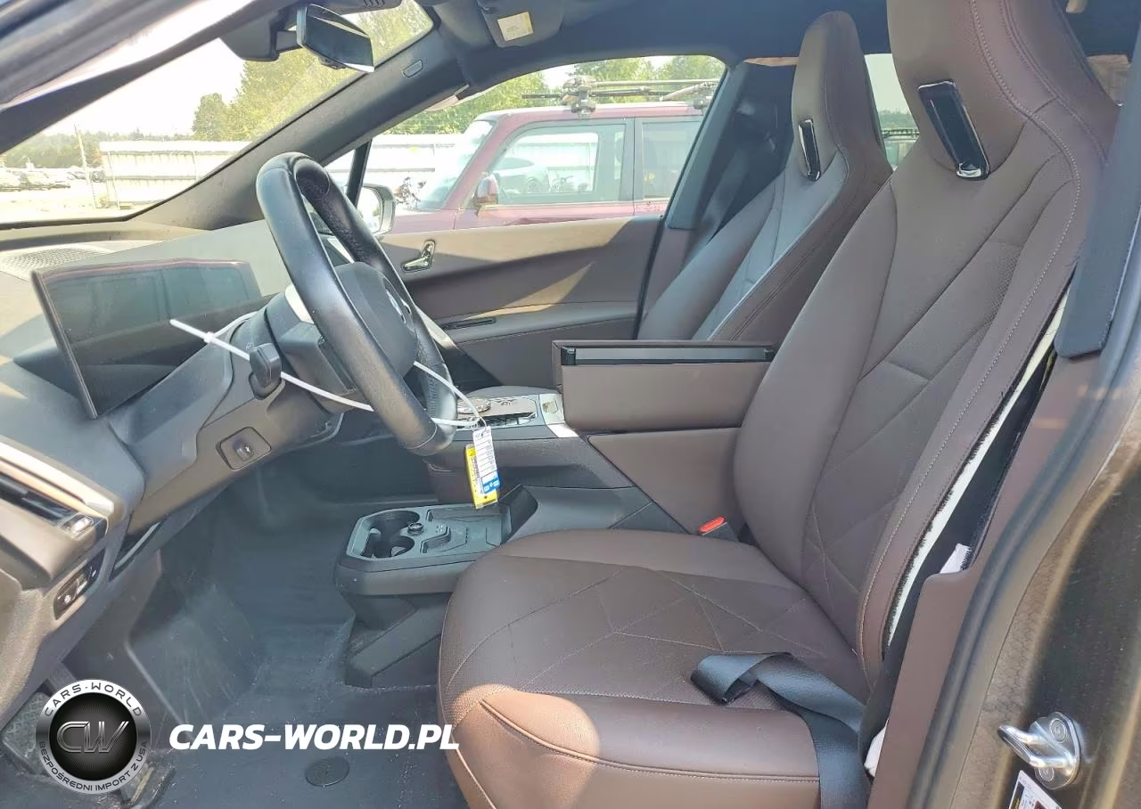 2023 BMW Ix xDrive50 VIN:WB523CF06PCL19822 - 7