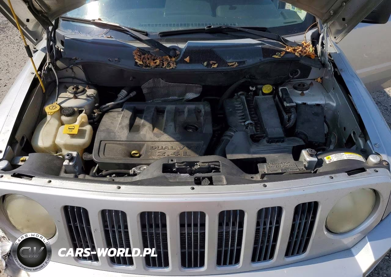 2008 Jeep Patriot Sport VIN:1J8FT28WX8D549658 - 12