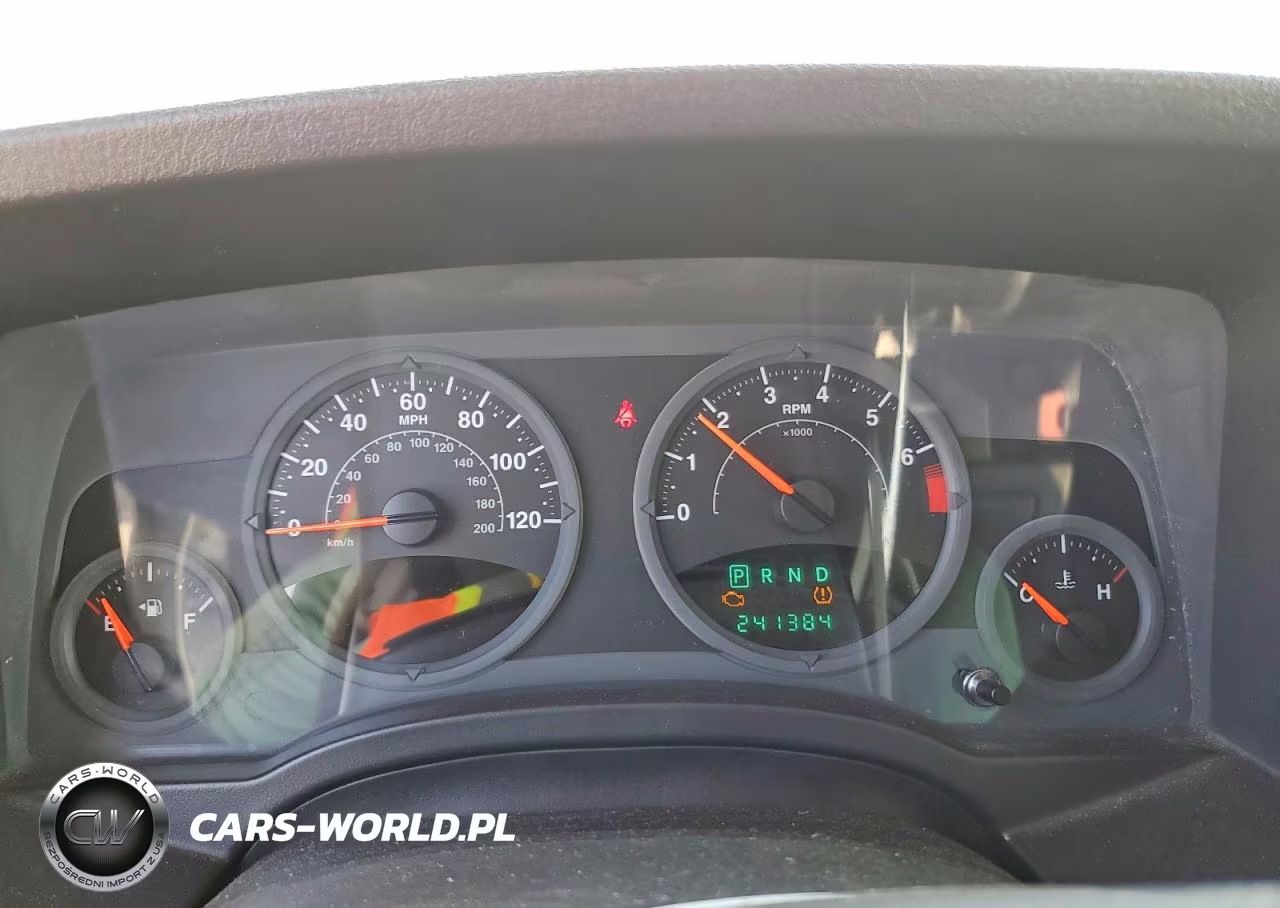 2008 Jeep Patriot Sport VIN:1J8FT28WX8D549658 - 9