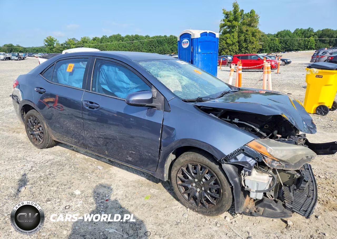 2017 Toyota Corolla Le VIN:5YFBURHE1HP700130 - 4