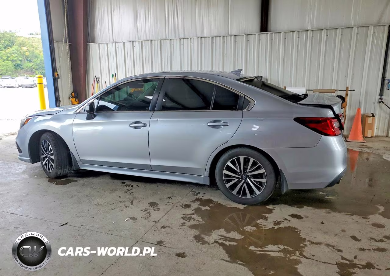 2018 Subaru Legacy 2.5I Premium VIN:4S3BNAC69J3011904 - 2
