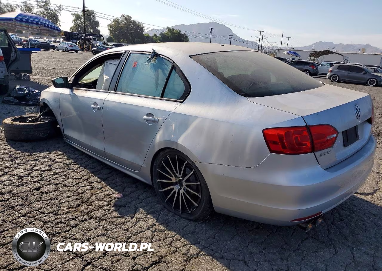 2011 Volkswagen Jetta Base VIN:3VW2K7AJ1BM010830 - 2
