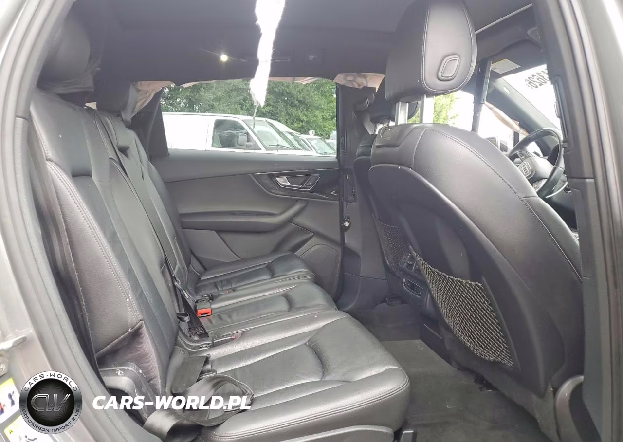 2017 Audi Q7 Premium Plus VIN:WA1LAAF74HD058518 - 11