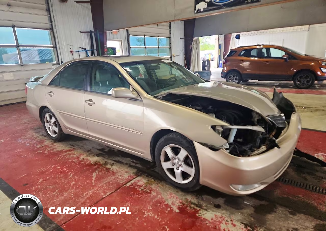 2002 Toyota Camry Se V6 VIN:4T1BF30K22U501327 - 4