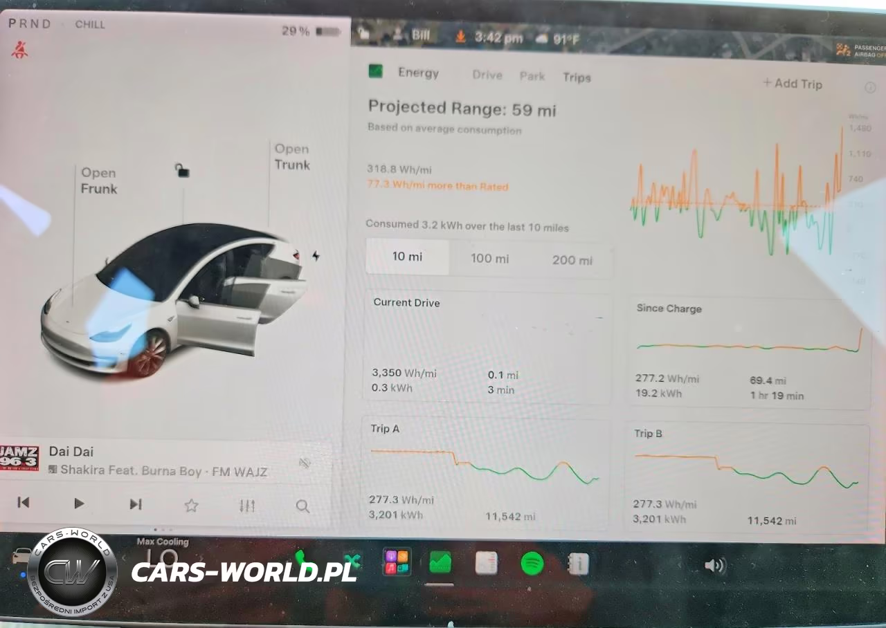 2020 Tesla Model 3 VIN:5YJ3E1EB4LF618233 - 9