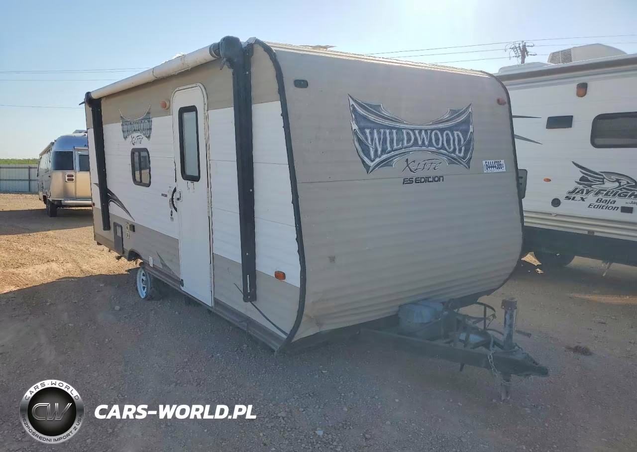 2015 Forest River Wildwood X-Lite Camper