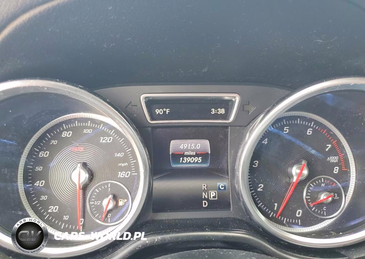 2017 Chevrolet Suburban K1500 Premier VIN:1GNSKJKC6HR311897 - 9