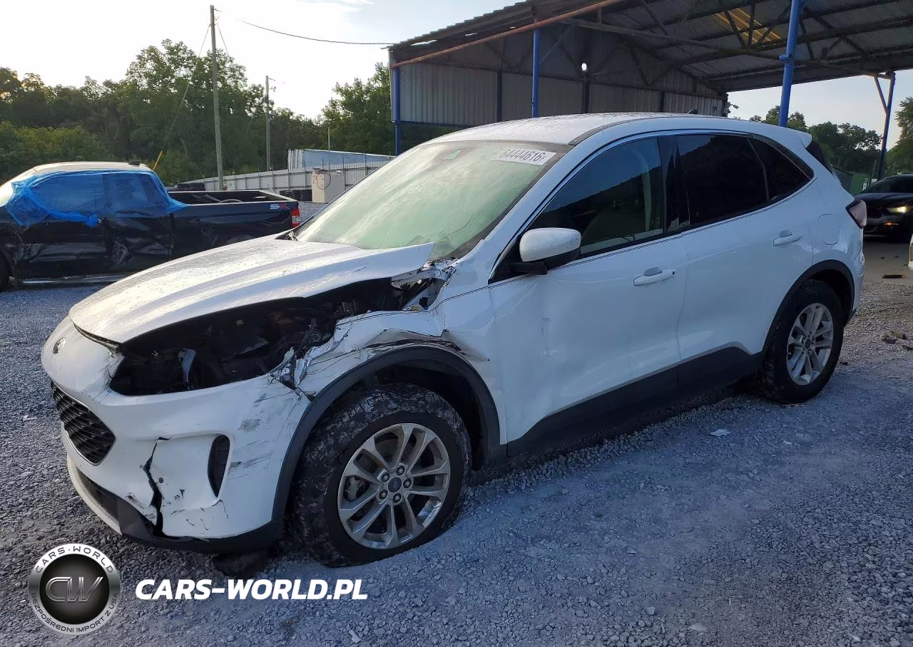 2020 Ford Escape Se
