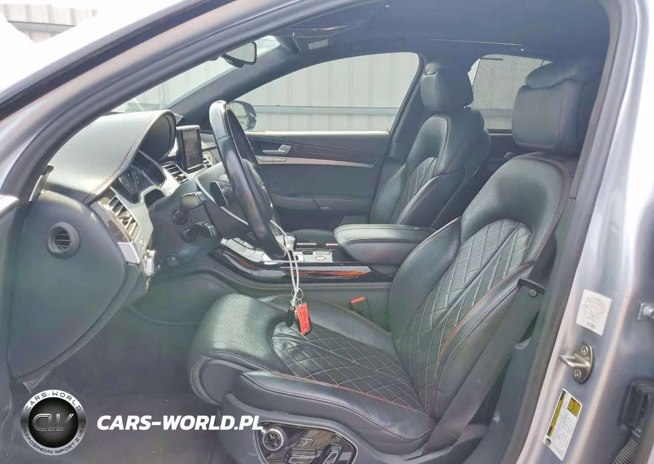 2017 Audi S8 VIN:WUAJ5AFD9HN901102 - 7