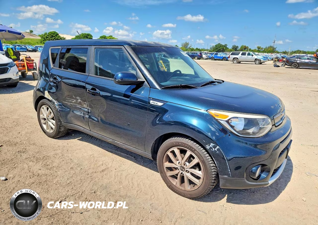 2017 Kia Soul + VIN:KNDJP3A52H7425041 - 4