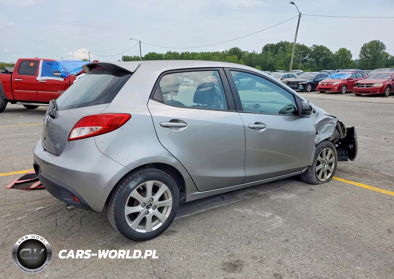 2014 Mazda Mazda2 Touring VIN:JM1DE1LY9E0174358 - 3