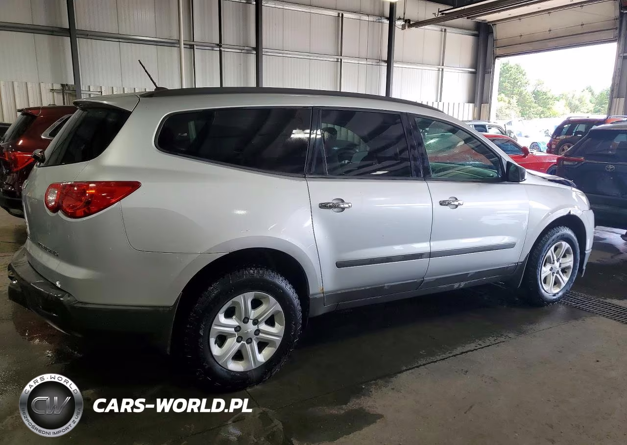 2012 Chevrolet Traverse Ls VIN:1GNKREED4CJ169094 - 3