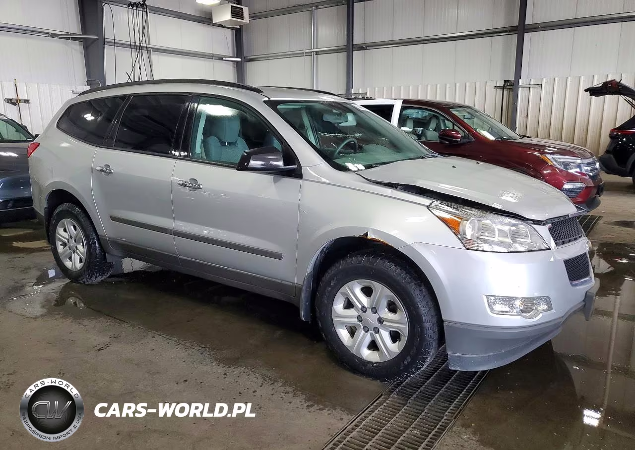 2012 Chevrolet Traverse Ls VIN:1GNKREED4CJ169094 - 4