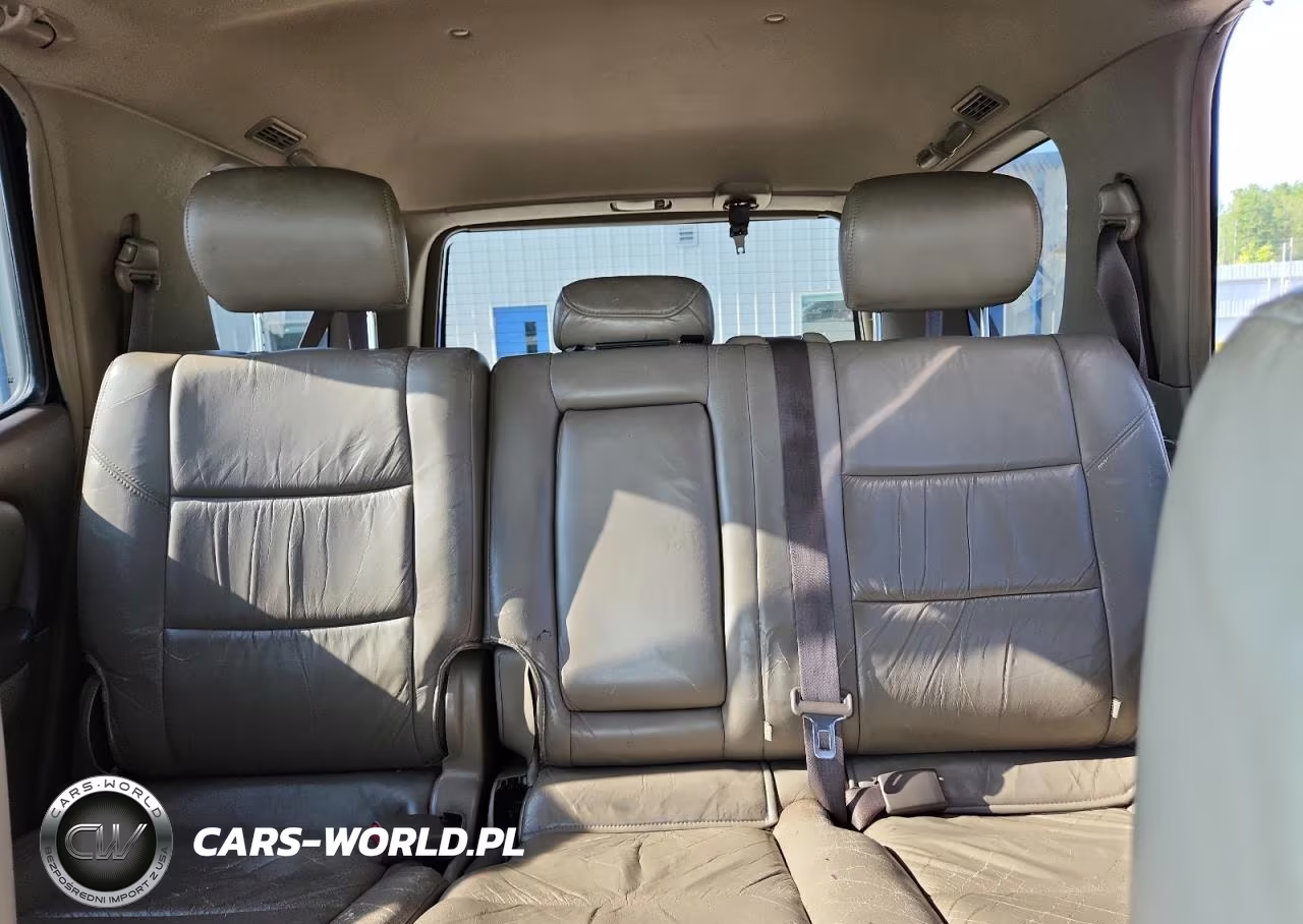 2002 Toyota Sequoia Sr5 VIN:5TDZT34A92S113562 - 10