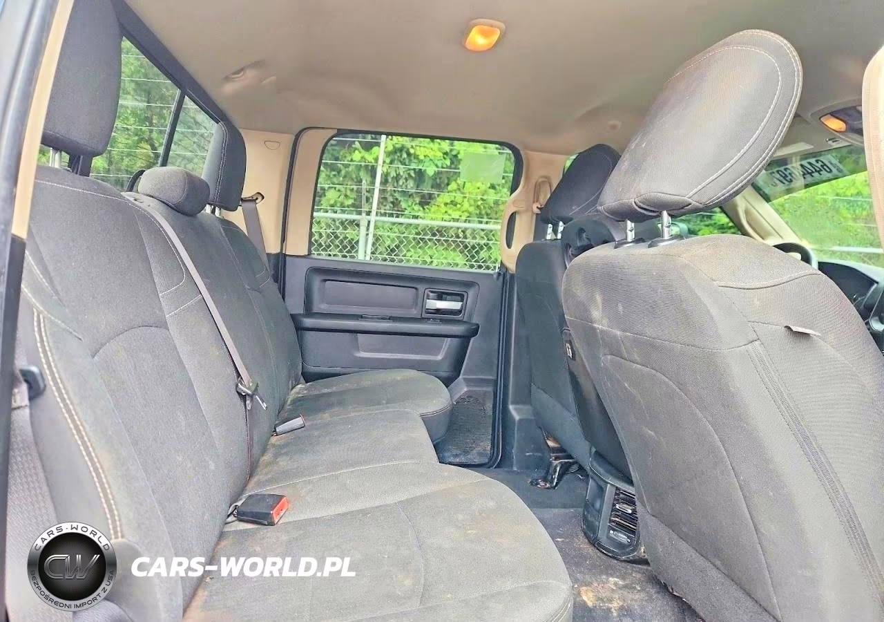 2019 Ram 3500 Tradesman VIN:3C63R3GJ9KG572676 - 10