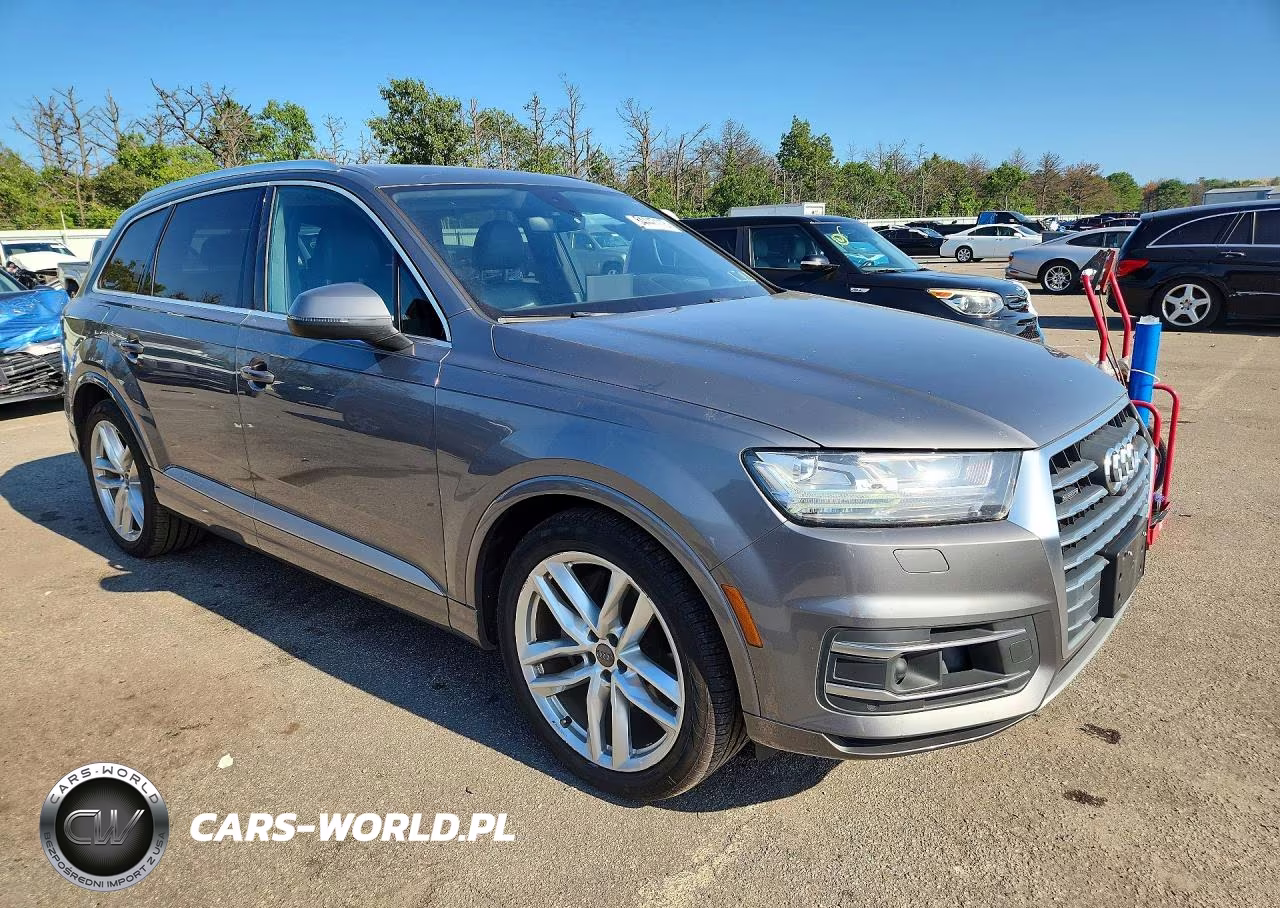 2018 Audi Q7 Prestige VIN:WA1VAAF76JD024742 - 4