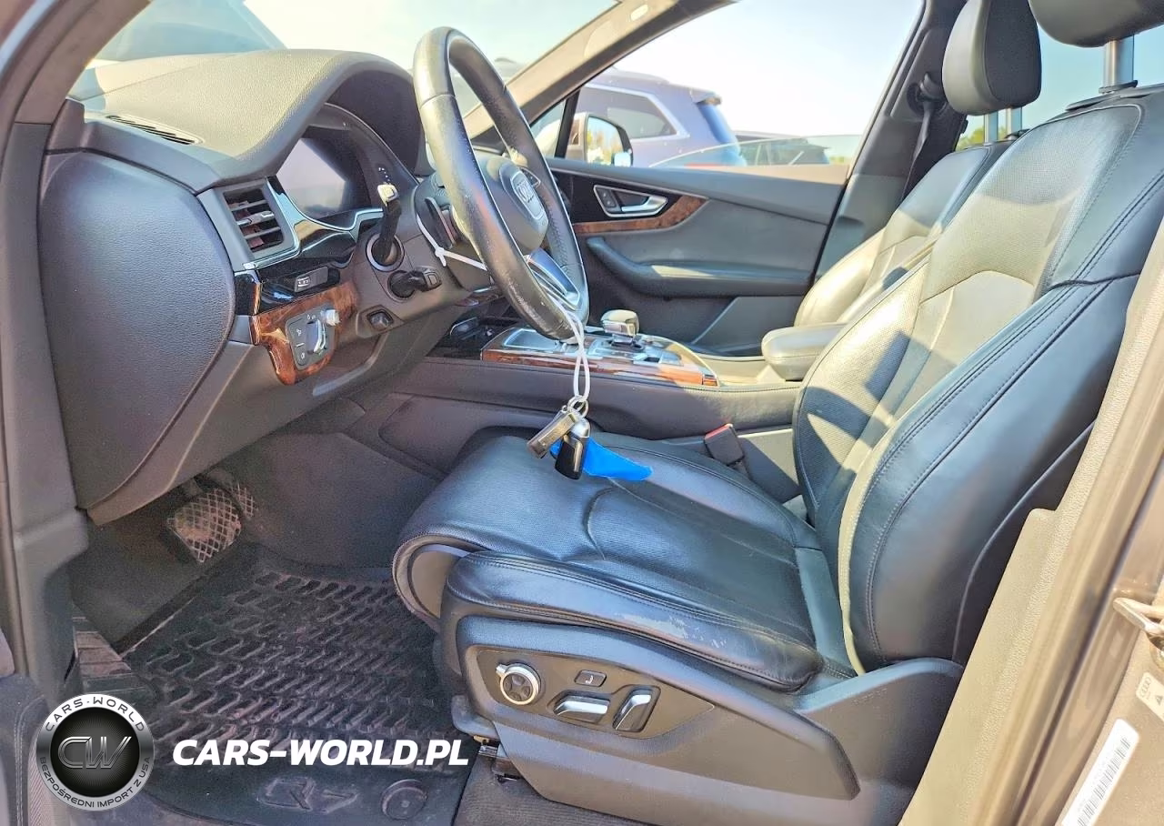 2018 Audi Q7 Prestige VIN:WA1VAAF76JD024742 - 7