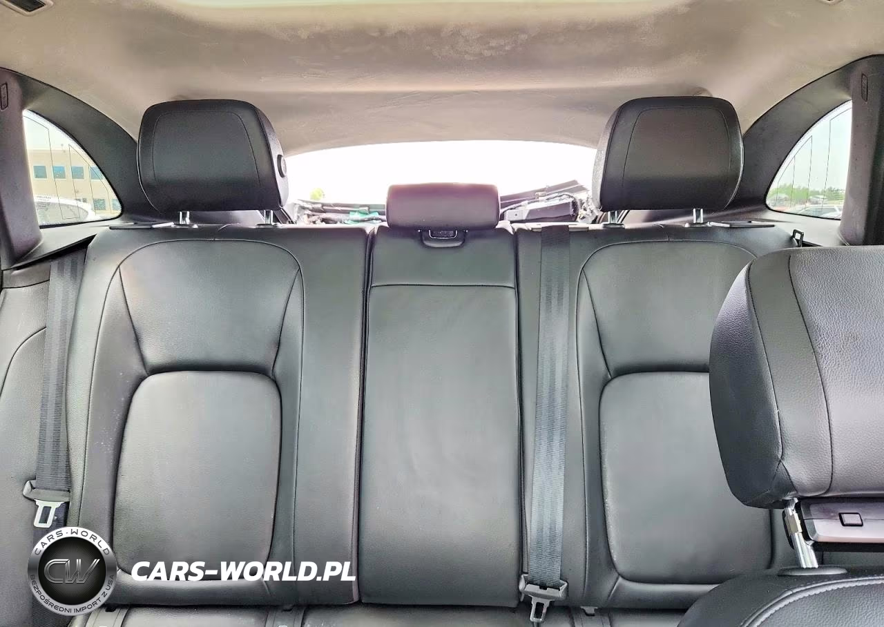 2020 Jaguar F-Pace Premium VIN:SADCJ2FX3LA632083 - 10