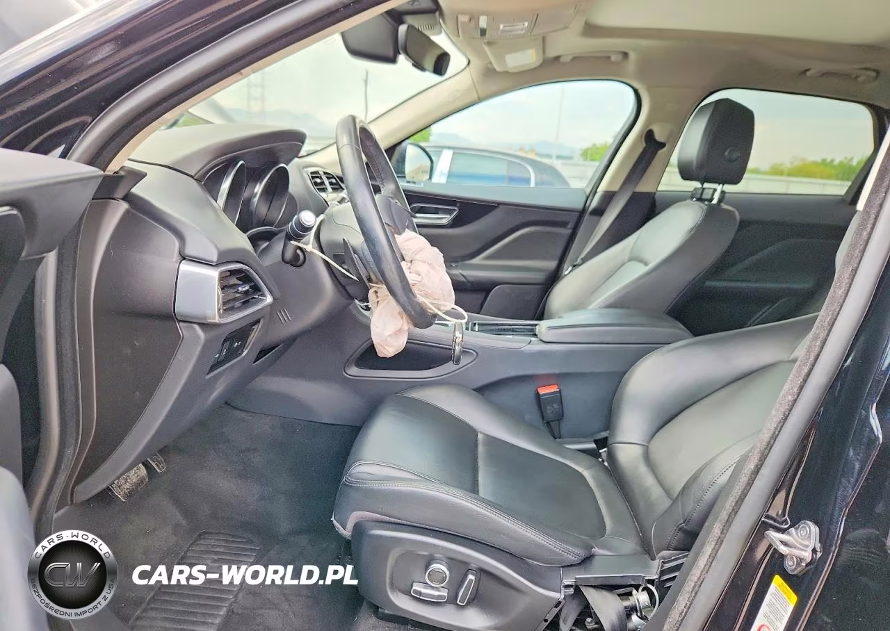 2020 Jaguar F-Pace Premium VIN:SADCJ2FX3LA632083 - 7